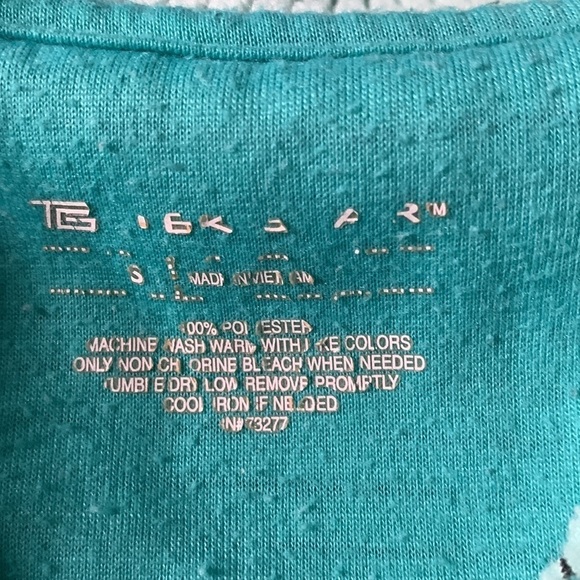 Tek Gear Women’s Quarter Zip beautiful super soft waffle material good condition - Picture 5 of 5